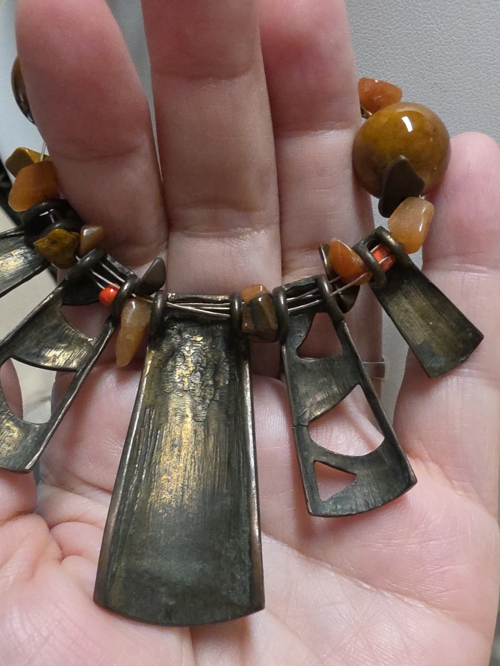 Vintage Artisan Tiger Eye Carnelian And Brass Wire Strung Necklace - Picture 6 of 6